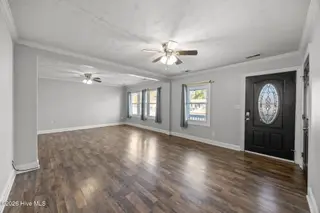 120 Princeton Drive, Jacksonville, NC 28546 – photo 7: Living Room