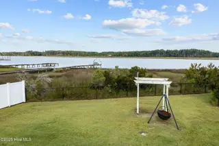 413 Pelican Harbor Road, Beaufort, NC 28516 — 3-bedroom home in Wards Creek Plantation, Beaufort, NC, photo 8 of 30: Fenced Yard