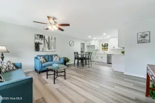 2614 Country Club Road, Jacksonville, NC 28546 – photo 13: Living Room