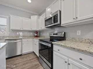 152 Oyster Landing Drive, Sneads Ferry, NC 28460 – photo 18: 17-web-or-mls-152 Oyster Landing Dr. 36