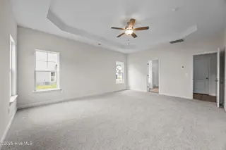 117 Woodford Drive, Jacksonville, NC 28540 – photo 15: 32-web-or-mls-IMG_9238