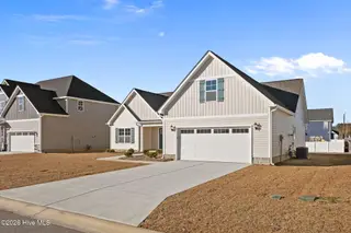 308 Oleander Drive, Greenville, NC 27858 – photo 4: 3-web-or-mls-IMG_7956