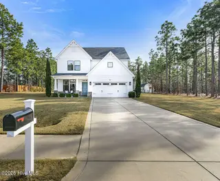 4225 Irwin Drive, Aberdeen, NC 28315 – photo 3: 260121-4225IrwinDrive(F)-9947