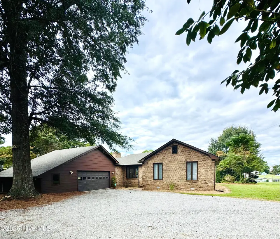 2128 Rivershore Road, Elizabeth City, NC 27909 — 3-bedroom home in Winslow Acres, Elizabeth City, NC, photo 1 of 48: Main View