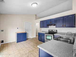 186 Liberty Park Road, Jacksonville, NC 28540 – photo 17: 025a3484