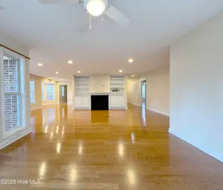 690 Pinehurst Trace Drive, Pinehurst, NC 28374 – photo 2: Carolina Room to Living Room