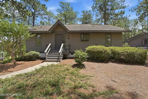 280 Barton Hills Court, Pinehurst