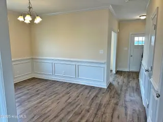 639 Indigo Johnston Drive, Jacksonville, NC 28546 – photo 5: Hallway