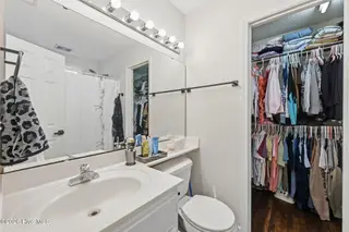 3714 Elizabeth Avenue, New Bern, NC 28562 – photo 20: Primary Bathroom