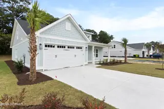 2058 Greenside Manor Drive SW, Ocean Isle Beach, NC 28469 – photo 3: 2058 Greenside Manor Drive