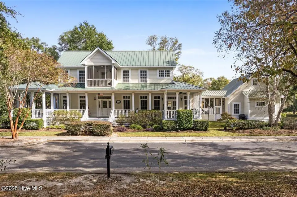9218 Horseshoe Lake Road SW, Calabash, NC 28467 — 4-bedroom home in Devaun Park, Calabash, NC, photo 1 of 72: 9218 Horseshoe Lake