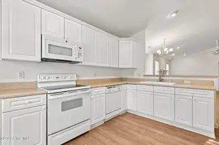 4940 Coronado Drive, Wilmington, NC 28409 — 3-bedroom home in Masonboro Woods, Wilmington, NC, photo 20 of 52: 34-web-or-mls-DSC07812