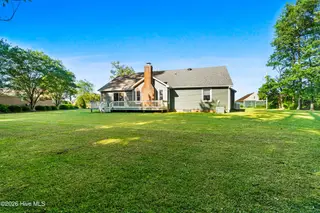 115 Bayshore Drive, Elizabeth City, NC 27909 — 3-bedroom home in Brickhouse Point, Elizabeth City, NC, photo 13 of 45: 19_dsc00027