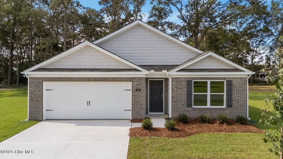 219 Wood Street, La Grange, NC 28551 – photo 1 of 34: 219 exterior