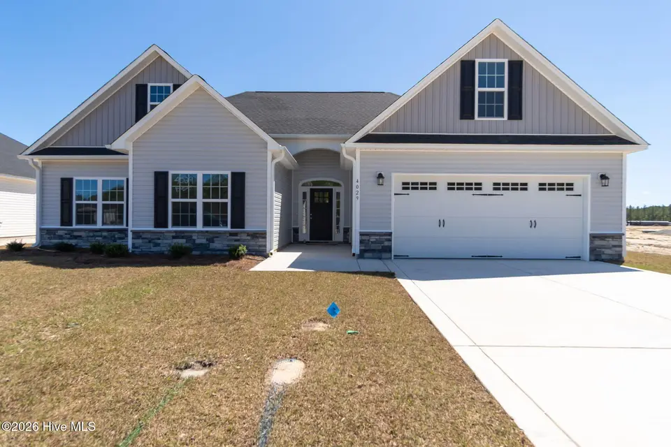 4029 Bluewater Boulevard, New Bern, NC 28562 – photo 1 of 58: 4029 Bluewater-60