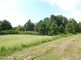 909 6 Gum Swamp Church Road, Greenville, NC 27834 – photo 7: DSCN4518