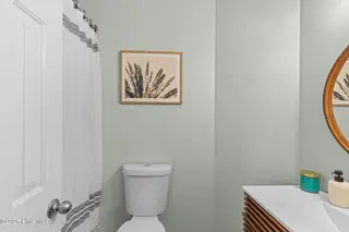3831 Merestone Drive, Wilmington, NC 28412 – photo 19: 18-primary_bath_toilet