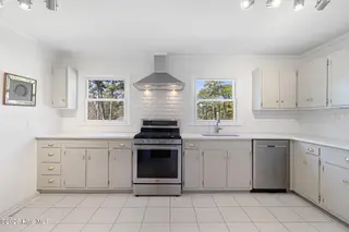 3208 Country Club Road, Morehead City, NC 28557 – photo 4: Spacious Kitchen