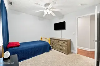 135 Luke Court, New Bern, NC 28560 – photo 17: guest room 1