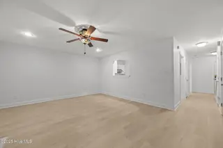 4144 Brook Creek Lane B, Greenville, NC 27858 – photo 15: 30-web-or-mls-LHV_9958