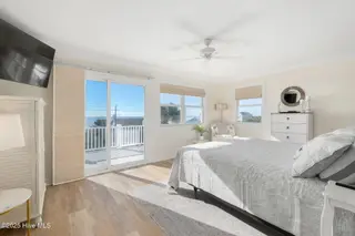 1606 Ocean Drive, Emerald Isle, NC 28594 – photo 17: 39-web-or-mls-chadwick-visuals-1606-ocea