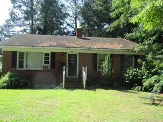700 Jones Avenue, Kinston, NC 28501 – photo 1: IMG_1392