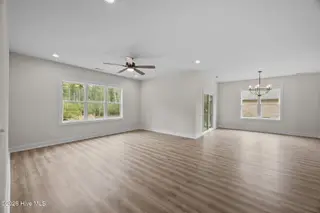 2124 Caracara Drive, New Bern, NC 28560 – photo 8: Main living area 6