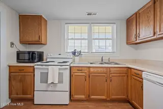 305 Atlanta Avenue, Carolina Beach, NC 28428 – photo 18: Atlanta Ave (41)