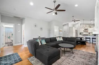 127 NE 34th Street, Oak Island, NC 28465 — 3-bedroom home in Tranquil Harbor, Oak Island, NC, photo 11 of 53: DSC08094