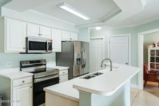 330 S Middleton Drive NW Unit 1502, Calabash, NC 28467 — 2-bedroom condo in Brunswick Plantation, Calabash, NC, photo 7 of 47