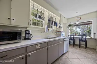 2812 Evans Street, Morehead City, NC 28557 – photo 11: Kitchen