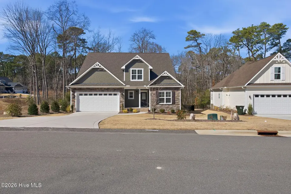 605 Jumper Court, Southern Pines, NC 28387 – photo 1 of 32: Image 01