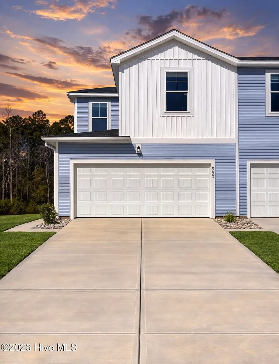 580 Sandy Hollow Drive, Jacksonville, NC 28540 – photo 1 of 17: Similar Exterior