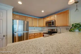 909 Carolina Beach Avenue N Unit 2b, Carolina Beach, NC 28428 – photo 13: 909CarolinaBeachAveNUnit2B(15)