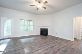 192 Seashore Street, Grimesland, NC 27837 – photo 9: Living Room