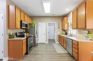 118 Moonstone Court, Jacksonville, NC 28546 – photo 19: Kitchen 2