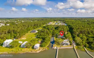 210 Upchurch Drive, Newport, NC 28570 – photo 4: 80ee9a18-1387-45c2-8c3a-4fe7d30a274e