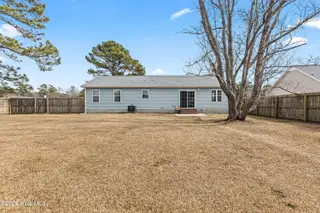 109 Lawndale Lane, Sneads Ferry, NC 28460 – photo 17: 27