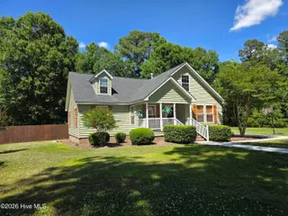 116 Schley Avenue, Lake Waccamaw, NC 28450 – photo 2: 43296
