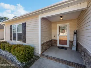 204 Demetrius Court, Hubert, NC 28539 — 3-bedroom home in Riggsfield, Hubert, NC, photo 3 of 31: 5-web-or-mls-P1138931