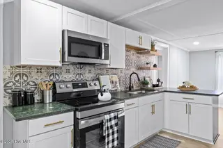 515 E Holly Street, Rocky Mount, NC 27801 – photo 12: Kitchen