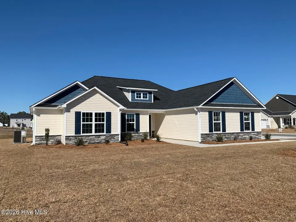 419 Montgomery Drive, Jacksonville, NC 28546 – photo 1 of 24: IMG_0807