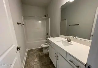 106 Manchester Court, La Grange, NC 28551 – photo 24: hall bathroom