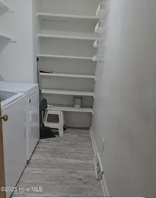 304 Mary Avenue, Castle Hayne, NC 28429 – photo 17: Pantry/ Laundry Room