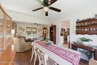 253 Shoreline Drive, New Bern, NC 28562 – photo 19: 26-web-or-mls-dsc_8487