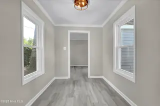 317 Brentwood Avenue, Jacksonville, NC 28540 — 4-bedroom home in Chaney Heights, Jacksonville, NC, photo 6 of 31