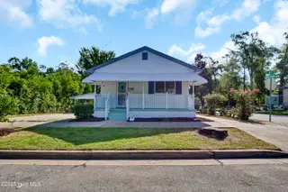 1121 S 6th Street, Wilmington, NC 28401 – photo 2