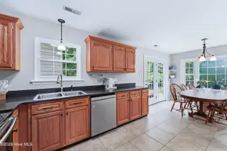 304 Pebble Lane, Jacksonville, NC 28546 — 3-bedroom home in Brynn Marr, Jacksonville, NC, photo 12 of 37: DSC03714