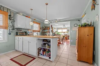 1112 Shepard Street, Morehead City, NC 28557 – photo 10: Kitchen