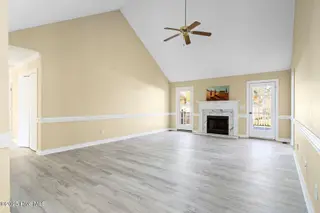 411 Woodfield Drive, Nashville, NC 27856 – photo 5: living room